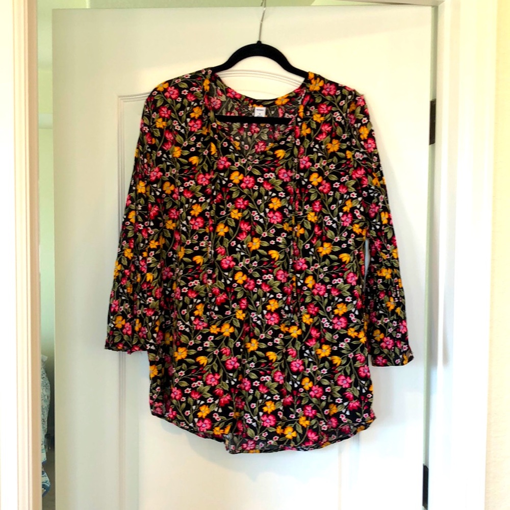 XL Old Navy Floral Blouse
